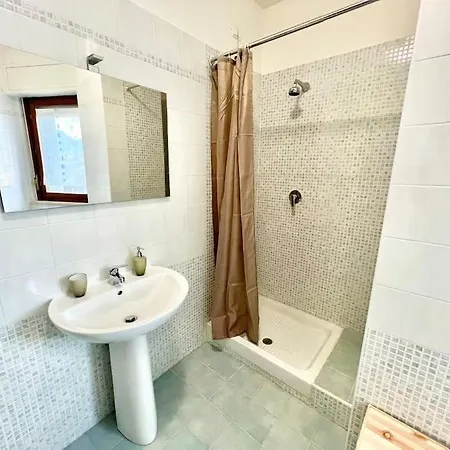 Moderno Apartamento Terni